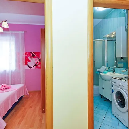 Vesna * マカルスカ