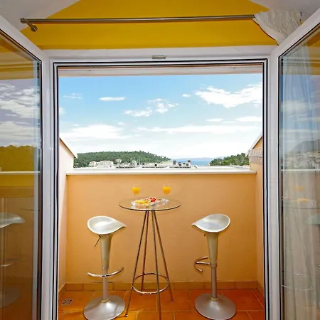 Vesna アパート *